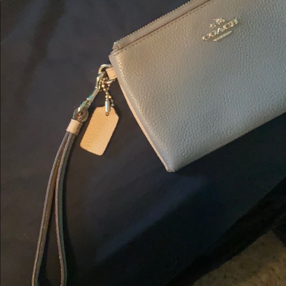 Coach Wallet - Picture 7 of 7